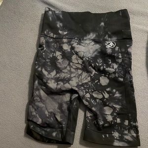 Allure the brand shorts. Black tie dye. Size small. Never worn.